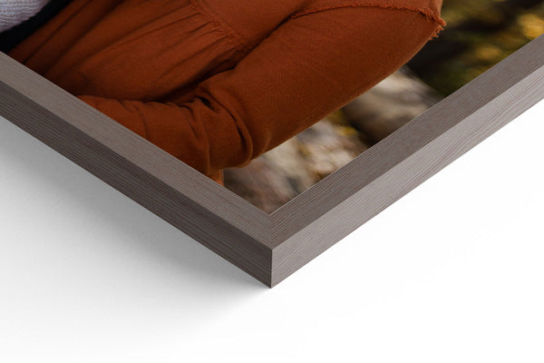 Walnut flair frame corner detail
